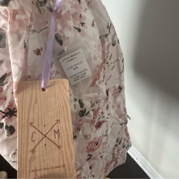 NWT CALIFORNIA MOONRISE Floral Pink Women's Skirt M boho coquette - Picture 4 of 4